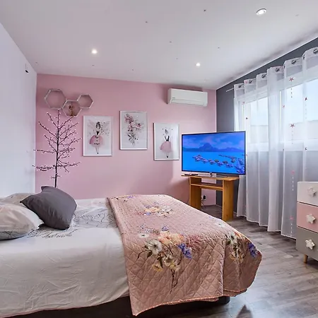 Le Refuge De - Avec Piscine Privee Ferienhaus Samazan