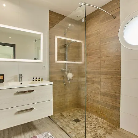 Le Refuge De - Avec Piscine Privee Ferienhaus *